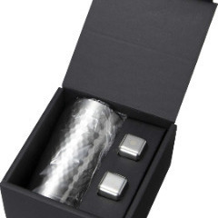 保冷温タンブラーとアイスキューブの画像