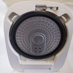 東芝　IHジャー炊飯器 3合炊き IH炊飯器 2021年製 RC-5XN ホワイトの画像