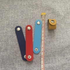 レザー　ケーブルクリップ　4本セットの画像