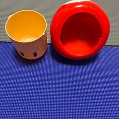 スーパーマリオ キノコ型弁当箱の画像