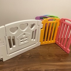 ベビーサークル、キッズパーテーションの画像