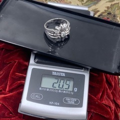 K18WG ダイヤ　クロスリング　20.5g 約23.5号　ダイヤ 0.347ctの画像