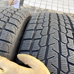 バリ溝　ハリアー ハイブリッド　30系 純正18インチ スタッドレス　225/60r18 の画像