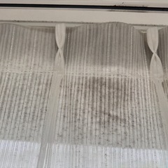 カーテンの画像