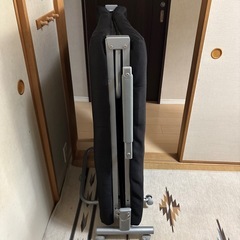 折りたたみベッドの画像