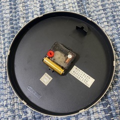 壁掛け時計　小　ブラウンの画像