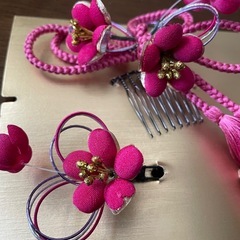 成人式　卒業式　⭐︎髪飾りの画像