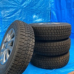 175/70/14 スタッドレスタイヤの画像