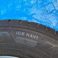 175/70/14 スタッドレスタイヤの画像