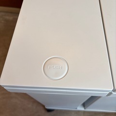 【お話し中】キャスター付きゴミ箱　の画像