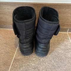 キッズ用防水ブーツ 黒　18㎝　雪遊び　ソリ遊びの画像