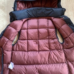 エディーバウアー　ダウンベスト ネイビー フード付きの画像