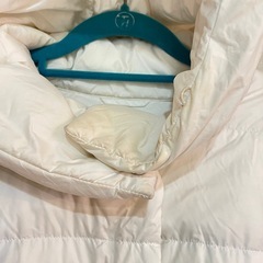 ユニクロ　Aラインダウンコート ホワイトの画像