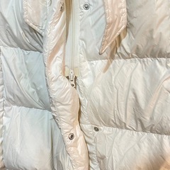 ユニクロ　Aラインダウンコート ホワイトの画像