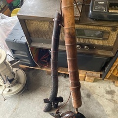 レトロな囲炉裏の鍋かけの画像