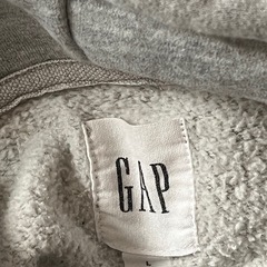 GAPパーカーの画像