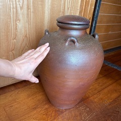 壺屋焼？お酒を入れる瓶の画像
