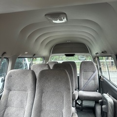 日産キャラバンハイルーフの画像