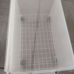 【差し上げます】　大容量キャスター付き収納ケースの画像