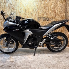 【お求め安くご提案!!🔥🙆🏽】在庫有◎大人気CBR250Rが入庫しました!!の画像