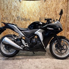 【お求め安くご提案!!🔥🙆🏽】在庫有◎大人気CBR250Rが入庫しました!!の画像