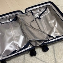 スーツケース青　　　鍵なしの画像