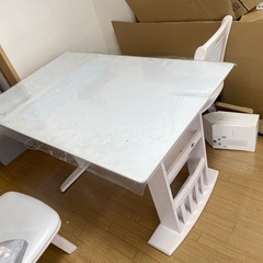 白　ホワイト　ダイニングテーブルの画像