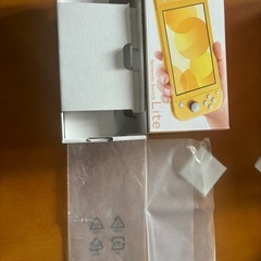 ニンテンドーswitch  Lite  イエローの画像