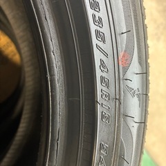 新品未使用　グッドイヤー235/45/R18の画像
