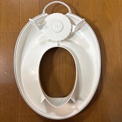 BABYBJORN 補助便座 の画像