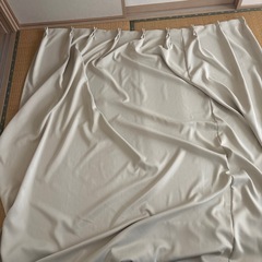 20%オフにしました。防炎カーテン2枚セット　ベージュの画像