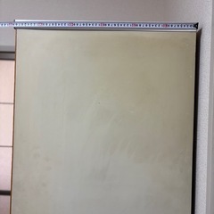 鏡付き洋服タンスの画像