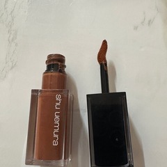 shu uemura リキッド口紅 BR 772の画像