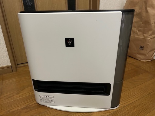 2023年製】シャープ 加湿セラミックファンヒーター（HX-RK12-W）無料
