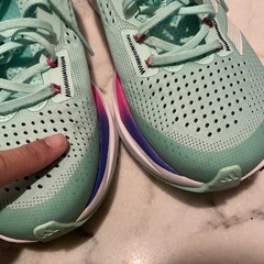 アディダスのランニングシューズです☺️の画像