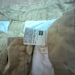 GU クリーム色 チノパン サイズ76の画像