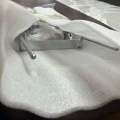 【3台あり】施術用 マッサージベッド／エステベッド 顔穴あり ブラウン 手動昇降式の画像