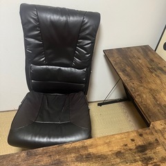 パソコンデスクの画像