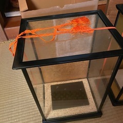 ガラスケース2個差し上げます。の画像