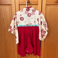 着物風ロンパースの画像