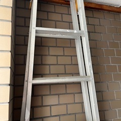 ［有料変更］ 脚立3本まとめて…の画像