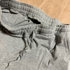 グレー ハーフパンツ L サイズ
の画像