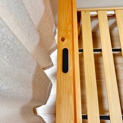 セミダブルベッドフレーム　コンセント付きの画像