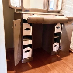 三面鏡ドレッサーの画像