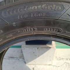195/65R16 国産タイヤ２本セット！の画像