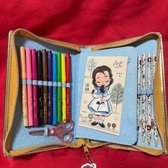 ［新品未使用品］ディズニー ステーショナリー アートキット ベル 美女と野獣 ジップアップ キッズ アクティビティの画像