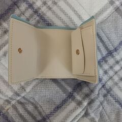 三つ折り財布の画像
