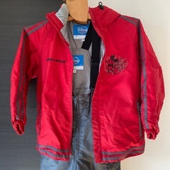 130cm ディズニースポーツ　スキーウェアの画像