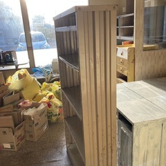 引取限定　早い方優先　金属製の棚の画像