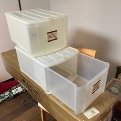 プラスチック収納の画像